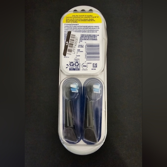 Oral-B iO Replacement Brush Heads - Picture 2 of 2